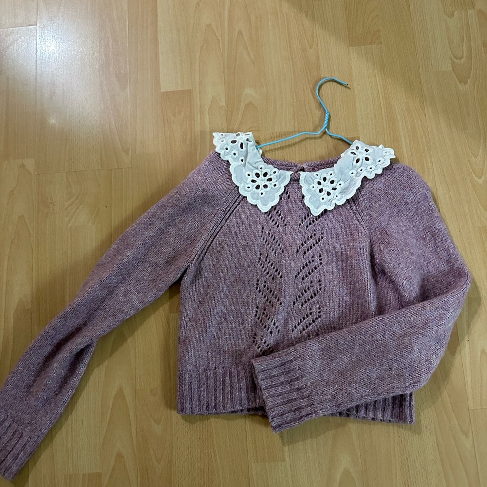 Women's Purple Sweater with Lace Collar